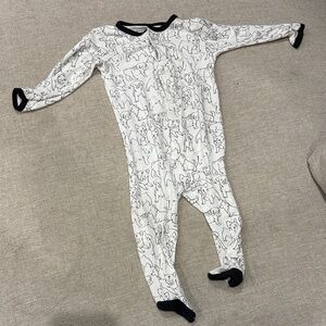 Magnetic Me White and Black Doggie Footie